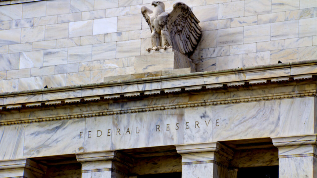 Fed Bans Senior Officials From Cryptocurrency Investing – Regulation Bitcoin News