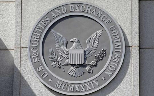 SEC Has Dropped the Ball on Crypto Regulation and 'There Are Long-Term Consequences,' Says Commissioner