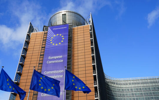 Brussels to Spur Rollout of Instant Payments in Euro, Proposes Legislation