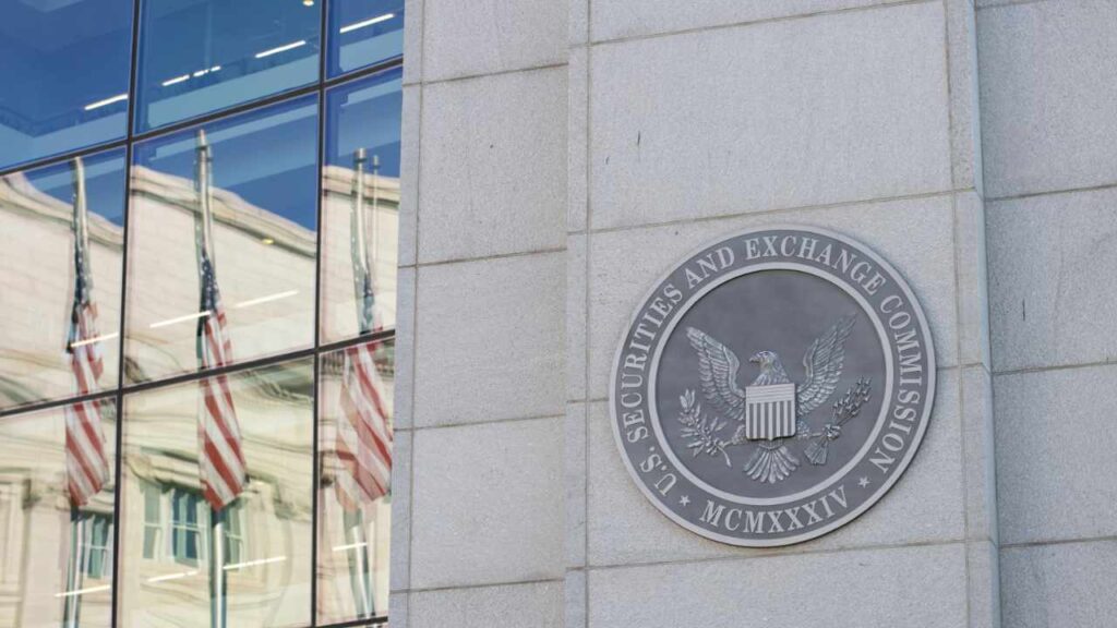 SEC Extends Deadline for Broker-Dealers to Meet Daily Reserve Rule Changes