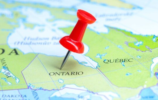 Hut 8 Secures Major Power Contracts in Canada