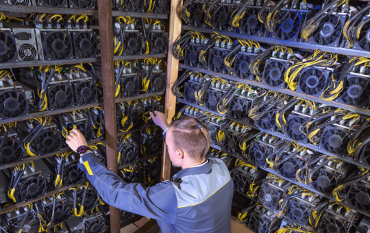 Bitcoin Miners Hit $1.08B in May Revenue, Then Prices Pull the Floor Away