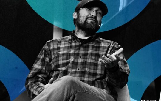 Cardano Pumps as Network Moves to Further Decentralize Development
