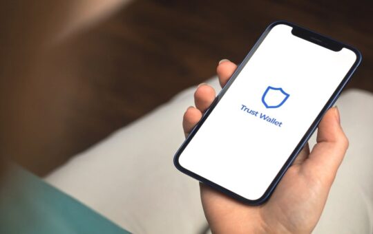 Trust Wallet Integrates Robinhood Chain as Vlad Tenev Touts RWA Network that Handles Memes Too